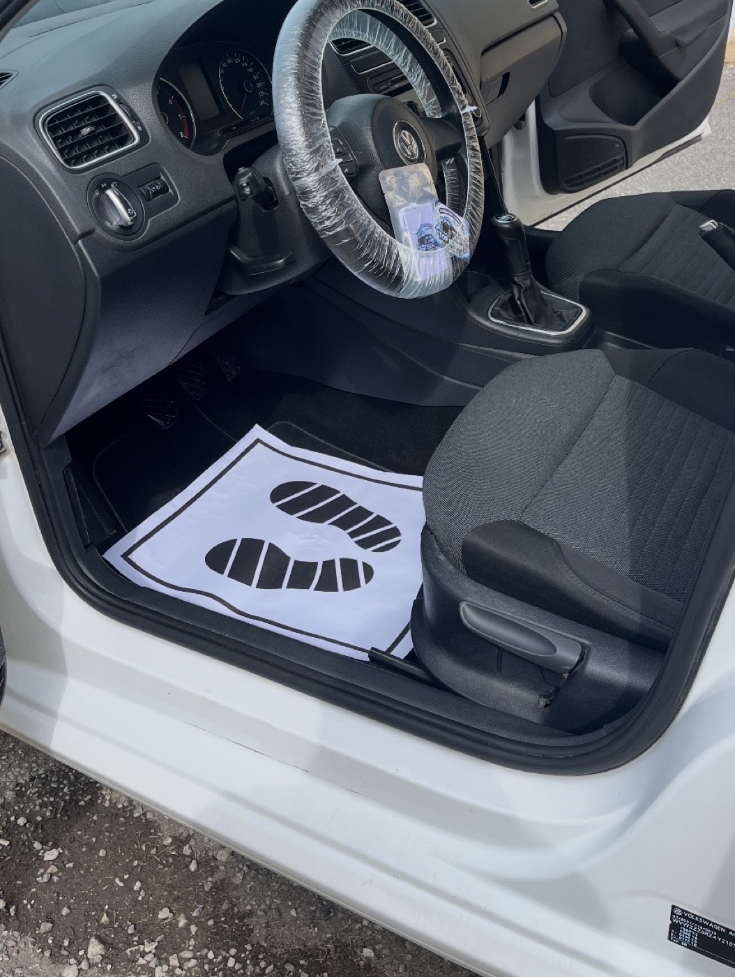 Nettoyage intérieur Volkswagen Polo — résultat après Top Clean 84