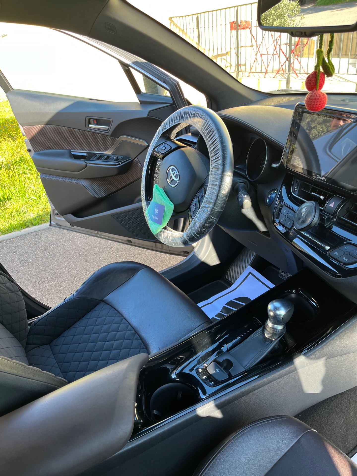 Intérieur Toyota détaillé par Top Clean 84